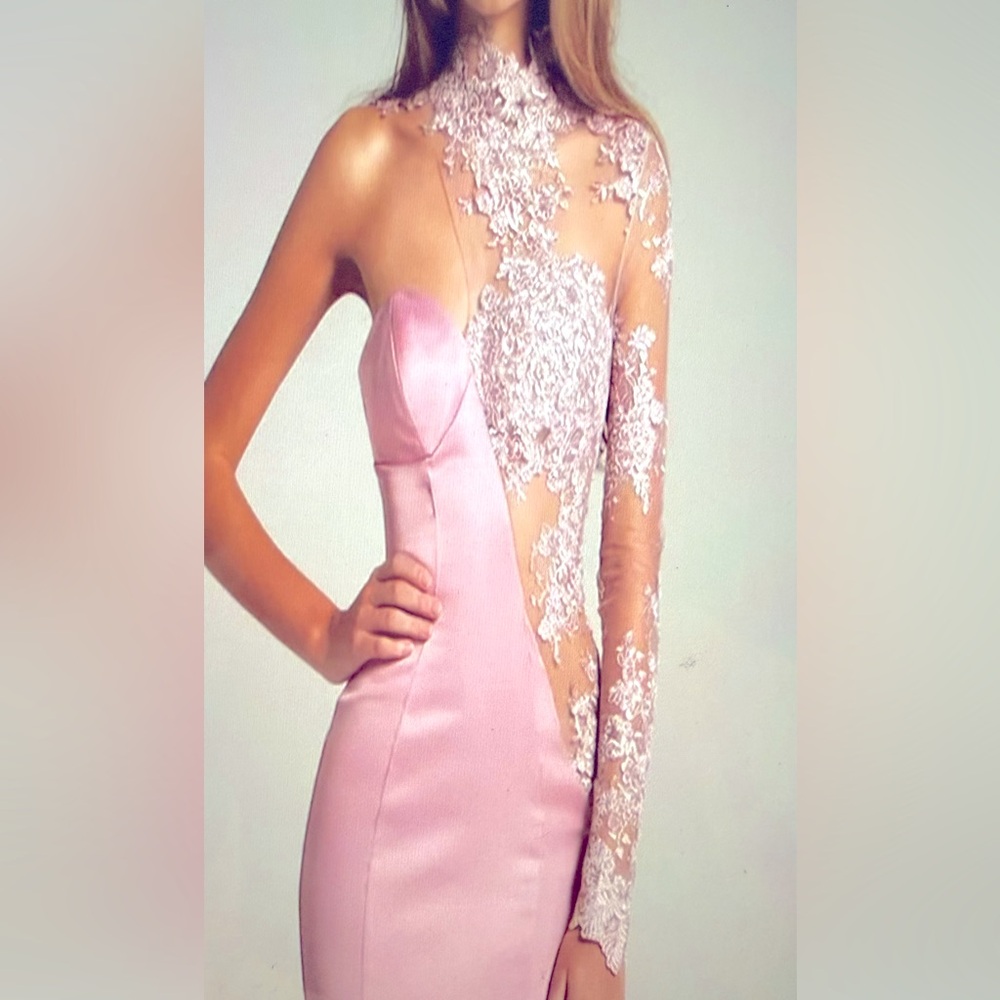 Glamorous pink color one-shoulder patchwork prom dress 
Size S